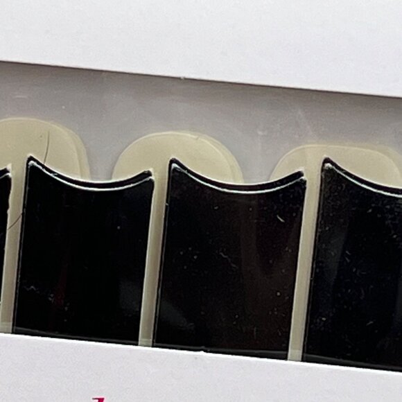 Color Street French Manicure Nail Polish Strips Gotham Night 16 Tips Overlay NIP - Picture 2 of 4